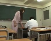 очень классная азиаточка присела на лицо